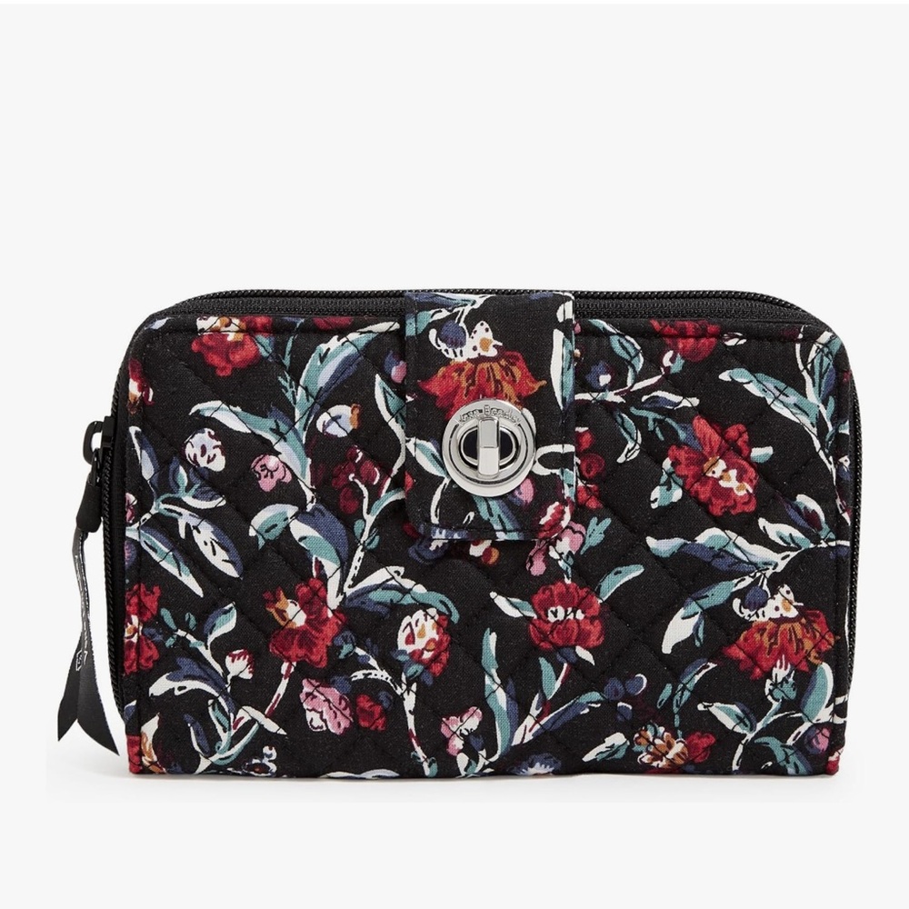 Vera Bradley Iconic Turnlock Wallet Cotton in Floral Design